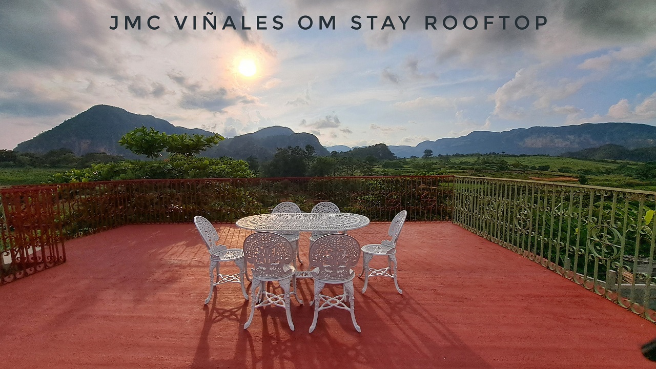 Casa-particular-rooftop-jmc-vinales-om-stay-4